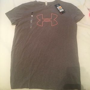 NWT Under Armour T-Shirt